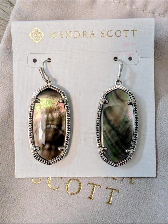 Kendra Scott Jewelry - Kendra Scott Elle Drop Earrings Silver And Black Mother Of Pearl